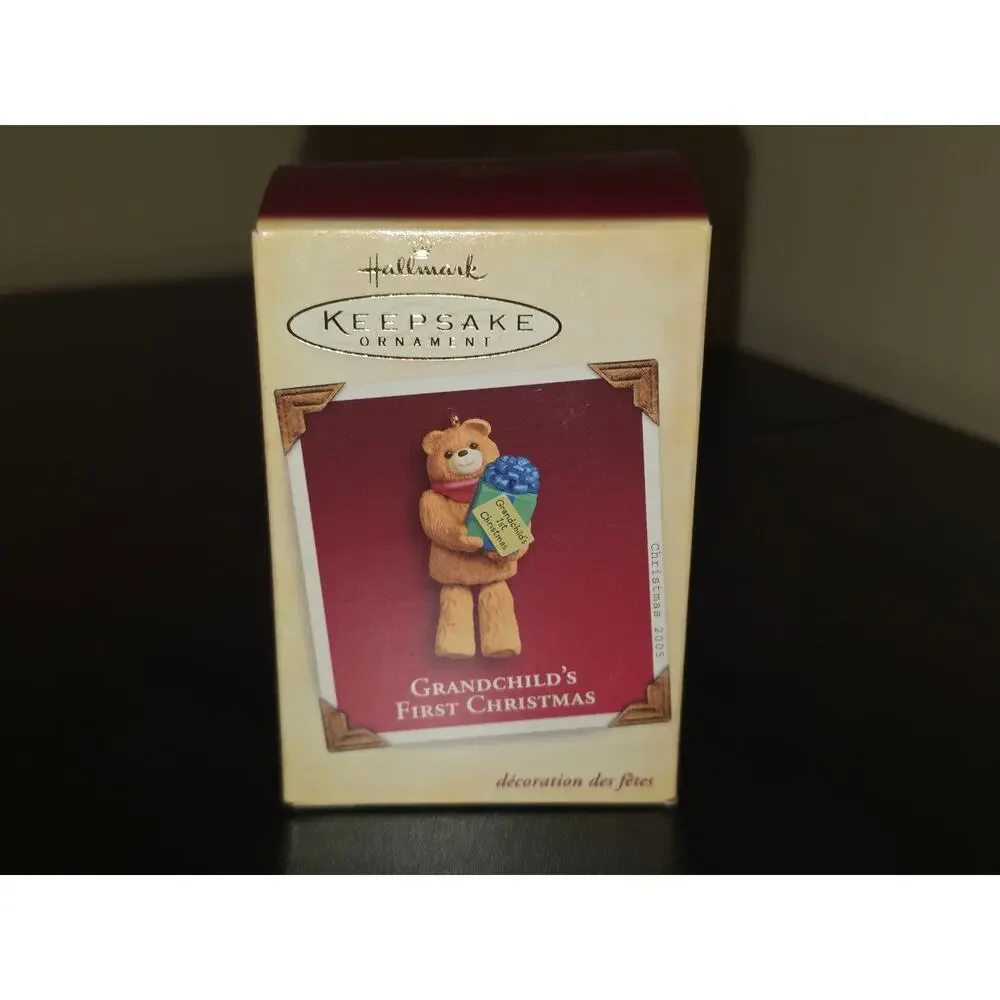 Hallmark Keepsake Ornament Grandchild's First‎ Christmas 2005